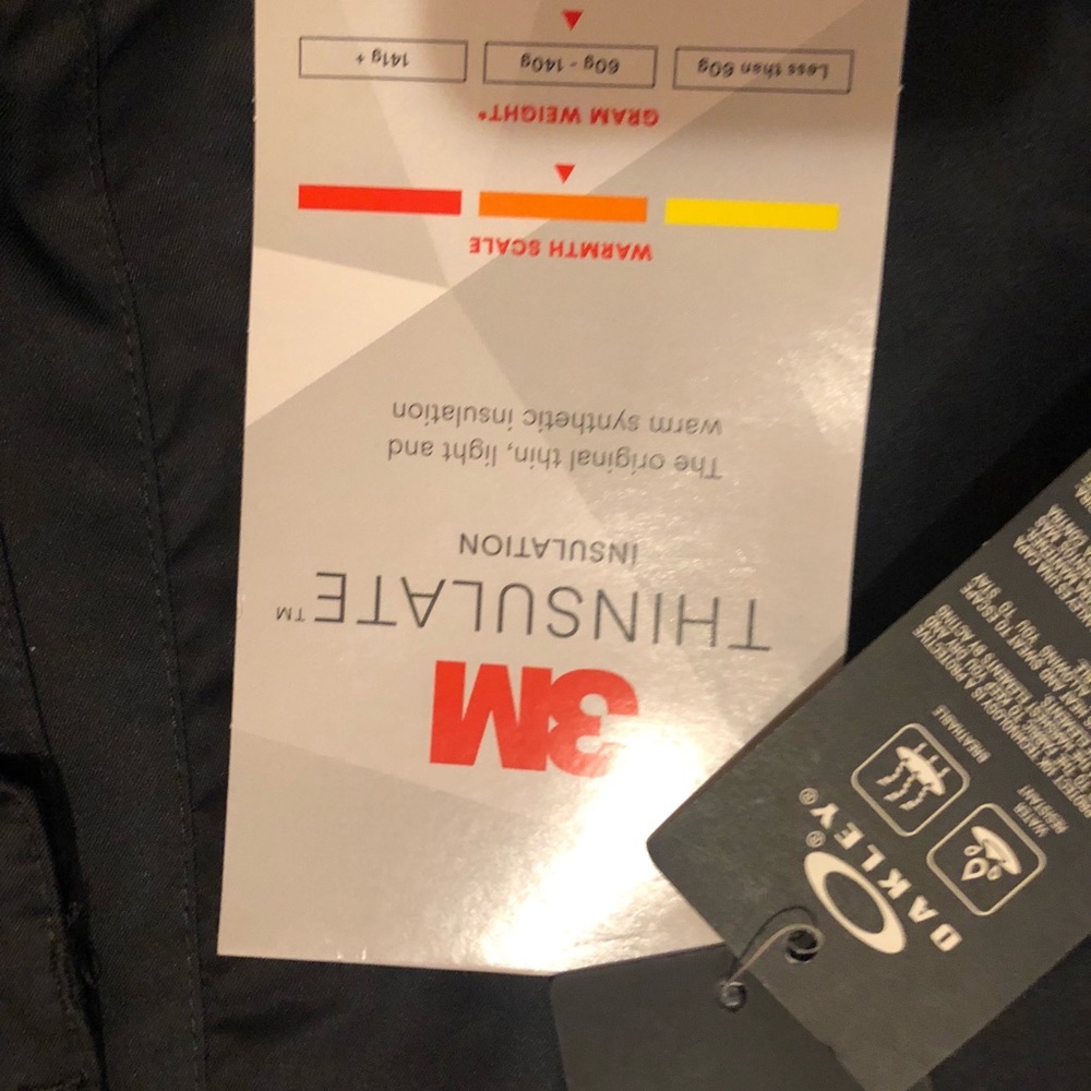 Oakley Snow Jacket - Picture 3 of 3